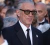 Il y incarne un acteur après un accident de voiture, dans un désert filmé en noir et blanc.
Vincent Cassel - Montée des marches du film « Karma » lors du 79ème Festival International du Film de Cannes, le 16 mai 2026. © Denis Guignebourg / Bestimage