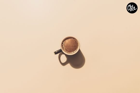 Le café décaféiné a été associé à des progrès sur certains tests de mémoire et sur le sommeil.

Photo prise par Jakub Dziubak / Unsplash