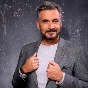 Il rejoint désormais M6 pour animer trois nouveaux jeux télévisés.

Portrait de Olivier Minne. Le 26 septembre 2018. © CEDRIC PERRIN / BESTIMAGE