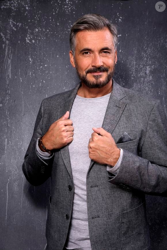 Il rejoint désormais M6 pour animer trois nouveaux jeux télévisés.

Portrait de Olivier Minne. Le 26 septembre 2018. © CEDRIC PERRIN / BESTIMAGE