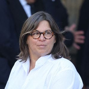 Philippe Labro a été célébré en l'église Saint-Germain-des-Près, quelques jours seulement après sa disparition.

Alexandra de Csabay (fille adoptive) - Arrivées aux obsèques de Philippe Labro en l'église de Saint-Germain-des-Prés à Paris. © Dominique Jacovides - Christophe Clovis / Bestimage