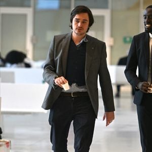 Alain-Fabien Delon assiste son passage en audience, dans le procès l'opposant à sa soeur A.Delon, devant la 17ème chambre correctionnelle du tribunal judiciaire de Paris, le 17 mars 2026.
Agence / Bestimage