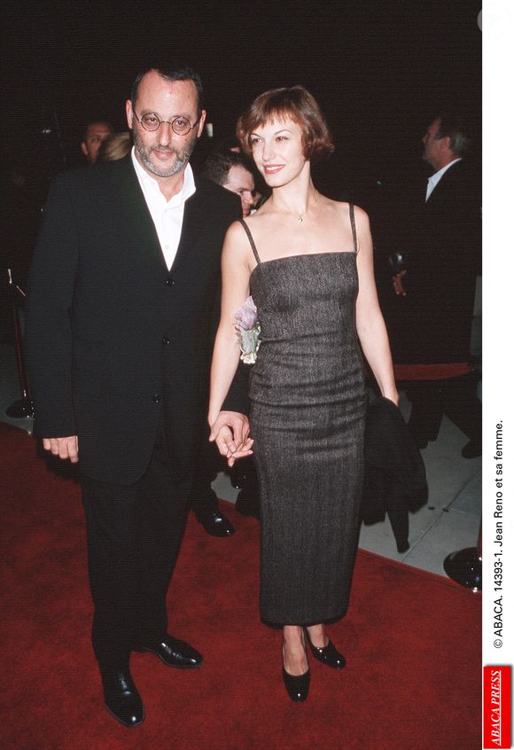 © ABACA. 14393-1. Jean Reno et sa femme.