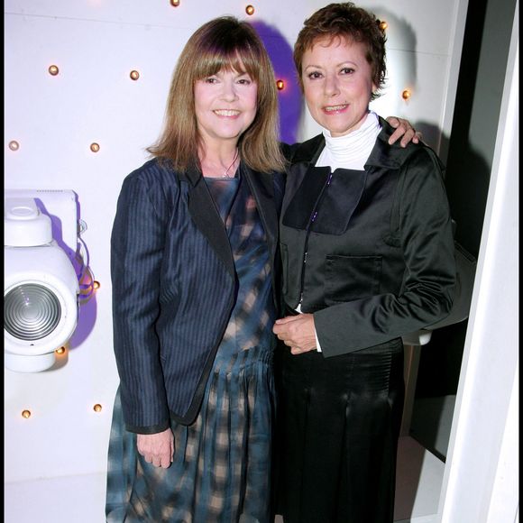 Si les médias ont longtemps entretenu le fantasme d’une rivalité, c’est parce que Dorothée et Chantal Goya brillaient chacune dans leur domaine...


Archives - Chantal Goya et Dorothée. Enregistrement de l'émission « Vivement dimanche ». Photographe : Guillaume Gaffiot/Bestimage