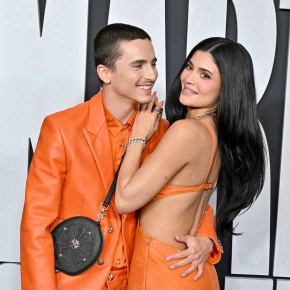 8 décembre 2025. Première à Los Angeles de "Marty Supreme" de A24.
Samuel Goldwyn Theater, Beverly Hills, Californie. Sur la photo : Timothée Chalamet et Kylie Jenner. © AGENCE / BESTIMAGE