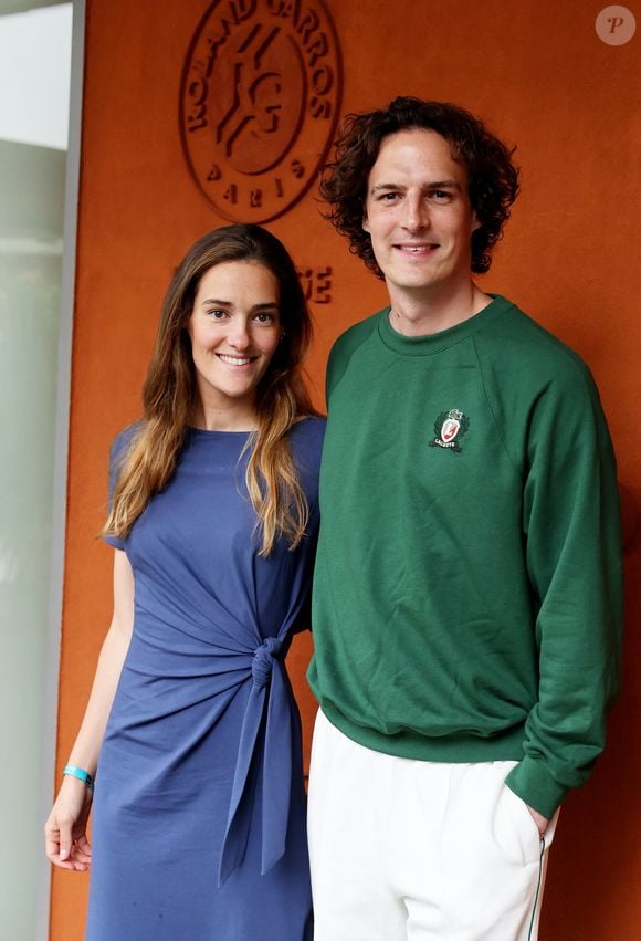 Paul de Saint Sernin et Isaure de Saint Sernin au village lors des Internationaux de France de Tennis de Roland Garros 2025, à Paris, France, le 4 Juin 2025. © Jacovides-Moreau/Bestimage