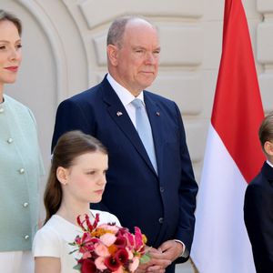 Le prince Albert II de Monaco, la princesse Charlène et leurs enfants accueillent le président Emmanuel Macron , sa femme Brigitte et une délégation au palais princier à Monaco le 7 juin 2025

© Ludovic Marin / Pool / Bestimage