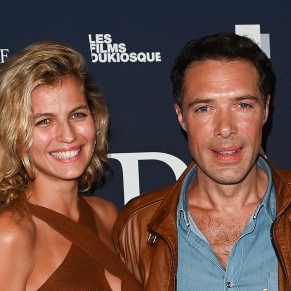 Nicolas Bedos et sa compagne Pauline Desmonts - Avant-première du film "Mascarade" au cinéma Pathé Wepler à Paris. Le 20 octobre 2022
© Coadic Guirec / Bestimage