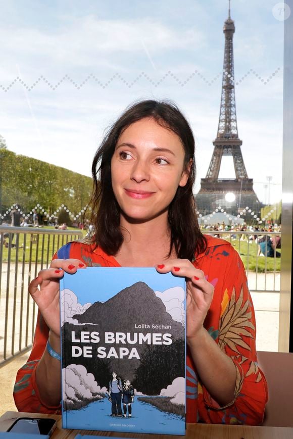 Lolita Sechan ( Fille du chanteur Renaud Sechan ) au Festival du livre de Paris 2024 - Festival du livre de Paris 2024 le 13 avril 2024. © Cedric Perrin / Bestimage