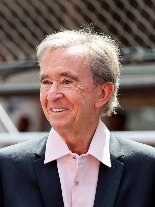"Je ne l'ai jamais vendue, mais je l'ai refaite" : Dans la maison d'enfance de Bernard Arnault, une bâtisse de briques rouges à Roubaix