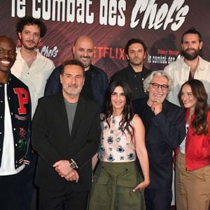 Une série française de Netflix cartonne dans le monde

Jean-Pascal Zadi, David Marsais, Gilles Lellouche, Jérôme Commandeur, Géraldine Nakache, Alain Chabat, Pio Marmai, Grégoire Ludig, Anais Demoustier et Fred Testot - Photocall de la série Netflix "Astérix et Obélix: le combat des chefs" au Cirque d'Hiver Bouglione à Paris. © Veeren/Bestimage