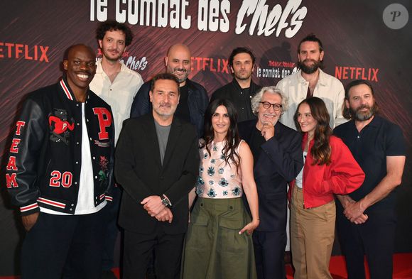 Une série française de Netflix cartonne dans le monde

Jean-Pascal Zadi, David Marsais, Gilles Lellouche, Jérôme Commandeur, Géraldine Nakache, Alain Chabat, Pio Marmai, Grégoire Ludig, Anais Demoustier et Fred Testot - Photocall de la série Netflix "Astérix et Obélix: le combat des chefs" au Cirque d'Hiver Bouglione à Paris. © Veeren/Bestimage
