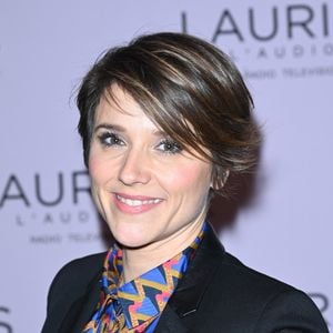 Au-delà de cette logistique stricte, son rôle de mère influence directement sa ligne éditoriale.
Mélanie Taravant - 28ème cérémonie des Lauriers de l'Audiovisuel au théâtre Marigny à Paris le 20 février 2023. © Coadic Guirec/Bestimage