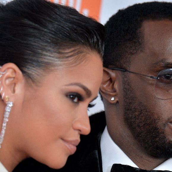Le rappeur est jugé pour trafic sexuel

La photo d'archives datée du 27 janvier 2018 montre Sean Combs et Cassie Ventura assistant au Clive Davis and Recording Academy Pre-GRAMMY Gala. Photo by Lionel Hahn/ABACAPRESS.COM