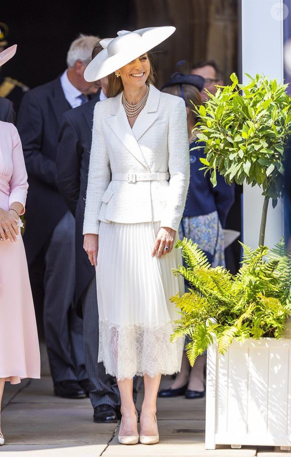 Windsor, ROYAUME-UNI - Membres de la famille royale britannique lors du service annuel de l'Ordre de la Jarretière à la chapelle St George, château de Windsor.

Backgrid UK/ Bestimage

Sur la photo : Catherine, Princesse de Galles (Catherine "Kate" Middleton, princesse de Galles)