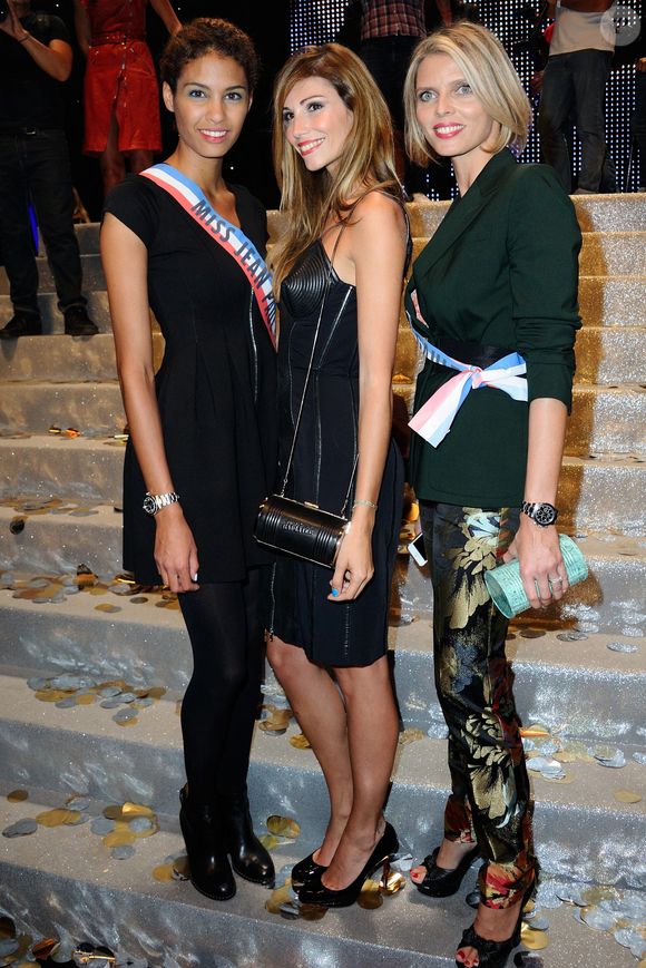 Chloe Mortaud, Alexandra Rosenfeld et Sylvie Tellier assistant au défilé de la collection prêt-à-porter printemps-été 2015 de Jean-Paul Gaultier qui s'est tenu au cinéma Grand Rex à Paris, France, le 27 septembre 2014. Photo par Aurore Marechal/ABACAPRESS.COM