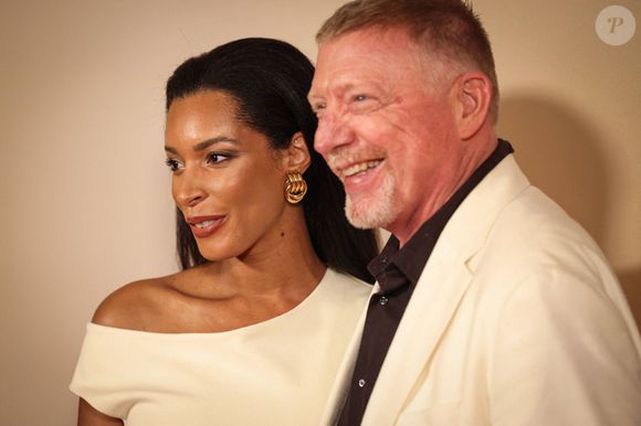 Boris Becker et sa femme Lilian de Carvalho Monteiro (enceinte) lors de la présentation du livre "Inside" de Boris Becker au cinéma Delphi LUX à Berlin le 11 septembre 2025.

© Imago / PsnewZ / Bestimage