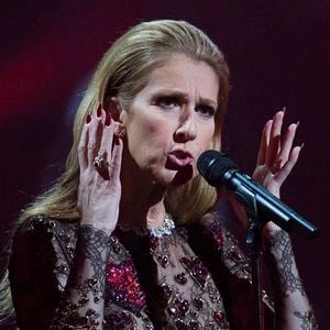 Céline Dion se produit en mémoire et en l'honneur de son défunt mari René Angelil lors de la cérémonie de remise des prix du Gala Adisq à Montréal, dimanche 30 octobre 2016. Photo par Graham Hughes/CP/ABACAPRESS.COM