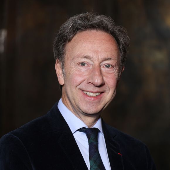 Exclusif - Stéphane Bern nommé Pape du Patrimoine lors de la Saint Clément au restaurant Alain Ducasse Baccarat, à Paris, France, le 20 novembre 2025. © Denis Guignebourg/Bestimage