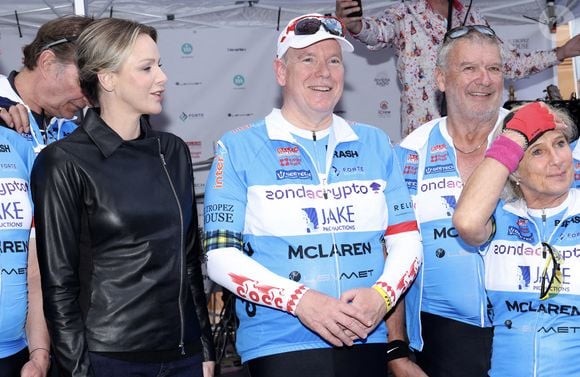 La princesse Charlène de Monaco et le prince Albert II de Monaco - Le prince Albert II de Monaco participe à une randonnée à vélo de Saint-Tropez à la Principauté de Monaco en 4 heures et 15 minutes, au profit de la Fondation de la Princesse Charlène de Monaco le 27 avril 2025. © Claudia Albuquerque/Bestimage