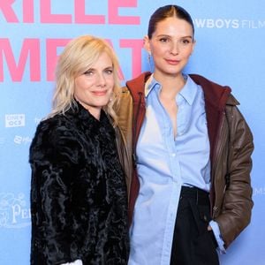 L'actrice raconte qu'elle était en pleines révisions et passait ses partiels au lendemain de sa montée des marches pour le film Respire de Mélanie Laurent...

Mélanie Laurent et Joséphine Japy, enceinte, assistent au photocall de l'avant-première de "Qui Brille Au Combat" au cinéma Pathe Wepler à Paris, France, le 16 décembre 2025. Photo David Boyer/Abaca