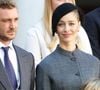 Mais Beatrice Borromeo a attiré tous les regards dans une robe ample et fluide blanche soulignant des formes qui ont suscité la curiosité
Pierre Casiraghi, Beatrice Borromeo dans la cour du palais princier le jour de la fête nationale de Monaco le 19 novembre 2024.
© Jean-Charles Vinaj / Pool Monaco / Bestimage