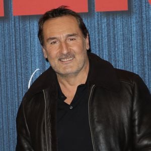 S'il admet une certaine dépendance personnelle, Gilles Lellouche a tout de même fui la violence du réseau social X.

Gilles Lellouche - Avant-première du film "Chien 51" au cinéma le Grand Rex à Paris le 13 octobre 2025. © Coadic Guirec/Bestimage
