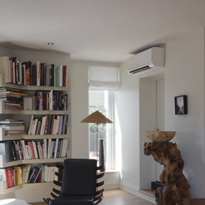 L'actrice a quitté sa maison de ville après près de vingt-cinq ans.

Julianne Moore a ouvert les portes de son appartement à New-York. Capture d'écran Youtube