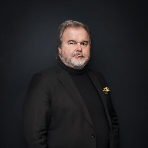 Exclusif - Pierre Hermé dans les backstage de l'émission "15h-16h Annabelle Show" sur Radio J à Paris, présentée par A.Nakache et diffusée en direct le 9 décembre
© Jack Tribeca / Bestimage