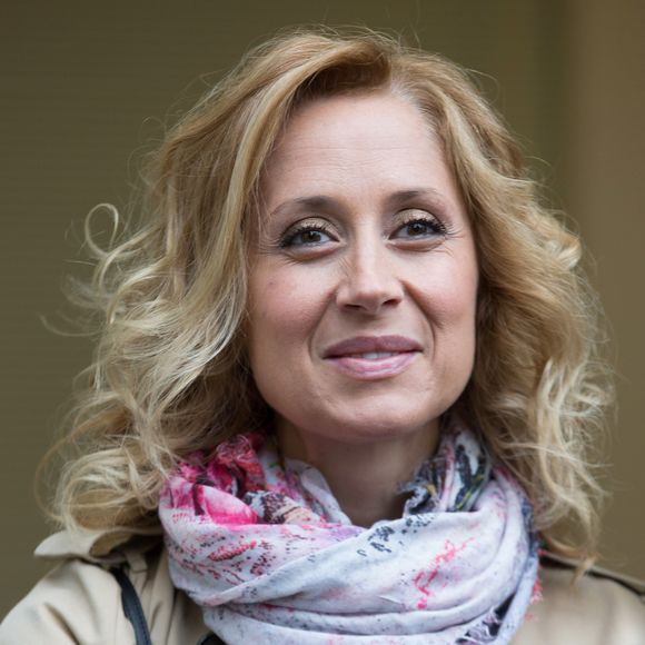 Lara Fabian assiste à la ducasse de Mons ou Doudou, une fête locale basée sur des traditions ancestrales qui a lieu tous les ans à Mons, en Belgique. Le 22 mai 2016. ALAIN ROLLAND / IMAGEBUZZ / BESTIMAGE