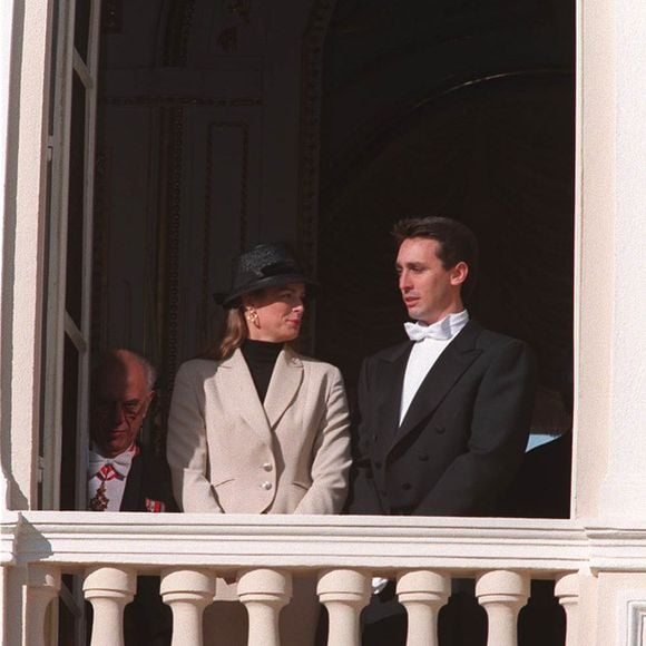 Daniel Drucruet a été accusé d'avoir trompé la princesse. 

La princesse Stéphanie de Monaco et Daniel Drucruet au balcon du Palais de Monaco le jour de la fête nationale monégasque. Photo par AGENCE / BESTIMAGE