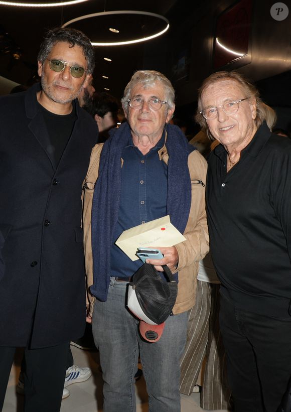 Exclusif - Pascal Elbé, Michel Boujenah et Alexandre Arcady - People au concert de Chico & The Gypsies qui célèbrent 45 ans de carrière au Palais des Congrès avec un concert symphonique inédit le 24 mai 2025. Portés par 80 musiciens et des invités prestigieux, leurs tubes cultes ont résonné dans une version grandiose, entre rumba, flamenco et symphonie.
© Guirec Coadic / Bestimage
