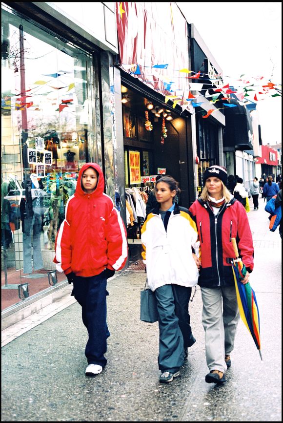 Archives - Cecilia Rodhe avec ses enfants Yelena et Joakim Noah

JEAN LOUIS MACAULT / BESTIMAGE