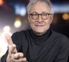 Il s'agit d'Alexandre Pesle, alias Sylvain Muller dans Caméra Café

Exclusif - Portrait de Alexandre Pesle à Paris, le 6 mars 2024.
© Cédric Perrin/Bestimage
