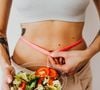 Perdre du poids tout en ingurgitant 5 000 calories par jour paraît impossible, pourtant un champion du cyclisme l'a fait.