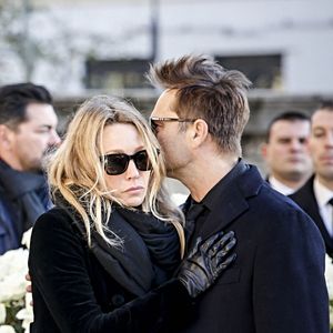 Les obsèques de la comédienne réuniront ses proches dans les prochains jours.

Laura Smet et David Hallyday lors de la cérémonie des obsèques du chanteur français Johnny Hallyday à l'église de la Madeleine à Paris, France, le 9 décembre 2017.  © Denis Allard/pool/Abacapress.com