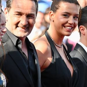 Gilles Lellouche, Adèle Exarchopoulos - Montée des marches du film "L’amour ouf" lors du 77e Festival International du Film de Cannes, au Palais des Festivals à Cannes. Le 23 mai 2024. © Bruno Bebert / Bestimage