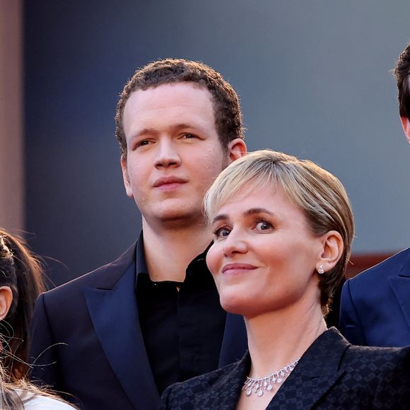 Noé Boon et sa mère Judith Godrèche - Montée des marches du film « Furiosa : A Mad Max Saga » lors du 77ème Festival International du Film de Cannes, au Palais des Festivals à Cannes. Le 15 mai 2024
© Jacovides-Moreau / Bestimage