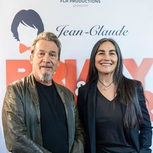 Florent Pagny et sa femme faisaient partie des invités

Florent Pagny, Azucena Caamaño - Première de la pièce "Jean-Claude et Josephine, une histoire vraie jamais racontée" au théâtre de Passy à Paris le 16 septembre 2025.

© Benjamin Babiz / Bestimage