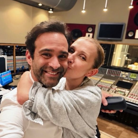 Ycare dévoile des clichés inédits avec Céline Dion.

Ycare a partagé plusieurs images de sa session en studio avec Céline Dion. Capture d'écran Instagram