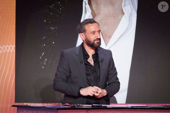 Exclusif - Cyril Hanouna, sur le plateau de l’émission « TPMP » présentée par C.Hanouna et diffusée en direct sur Youtube et sur toutes les box exceptée Bouygues (SFR, FREE, MyCanal etc), Paris, France, le 03 mars 2025. © Jack Tribeca / Bestimage