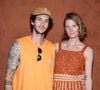 L'appartement possède également un impressionnant dressing ainsi qu'un jardin d'hiver donnant sur la terrasse, leur "petit coin de nature" où la famille aime se retrouver.

Constance Jablonski et Matthias Dandois - Personnalités au Village lors des Internationaux de France de tennis de Roland Garros à Paris, le 31 mai 2023.

© Cyril Moreau / Bestimage # | 00619294
