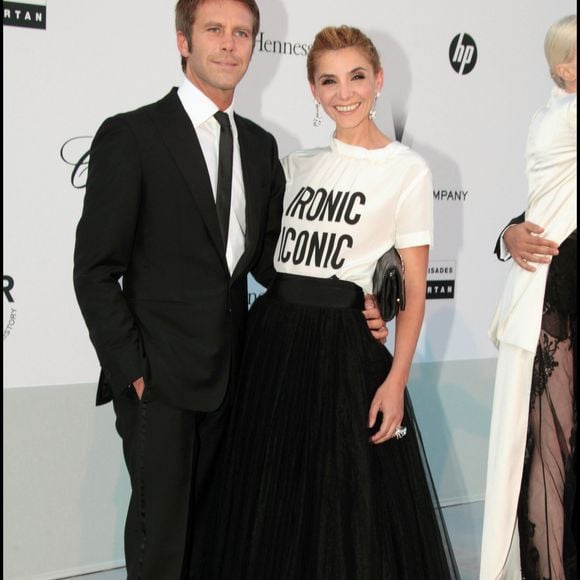 Le prince Emmanuel-Philibert de Savoie et son ex-femme Clotilde Courau, lors du gala de l'Amfar en 2011.

©BestImage