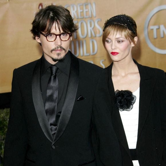 Johnny Depp et Vanessa Paradis arrivant à la 11ème édition des Screen Actors Guild Awards. Shrine Auditorium, Los Angeles, CA, USA, le 5 février 2005. Photo Jen Lowery/LFI/ABACAPRESS.COM