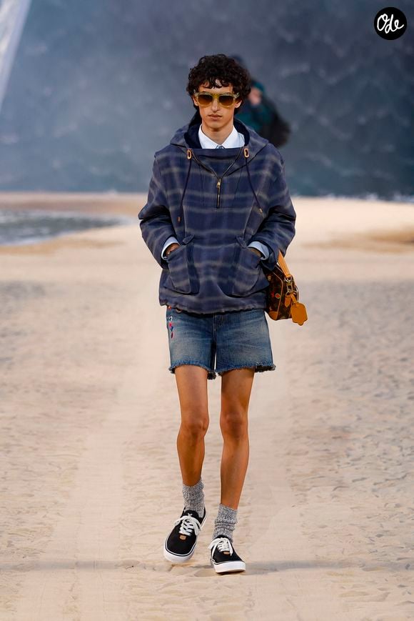 Défilé de mode Louis Vuitton Prêt à Porter Collection Homme Printemps/Été 2027 lors de la Fashion Week de Paris, à la Cité Internationale Universitaire de Paris, France, le 23 juin 2026. © Bestimage