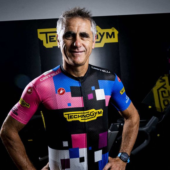Présentation du vélo d'appartement Technogym Ride par Laurent Jalabert à Paris le 17 mai 2022.