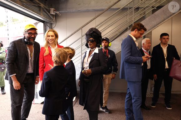 Pierre Casiraghi, Béatrice Borromeo et leurs enfants Stefano et Francesco lors du 15ème Grand Prix de Monaco Historique le 26 avril 2026.
© Claudia lbuquerque / Bestimage