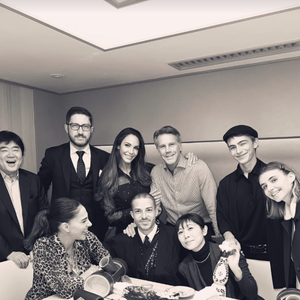 Francesca Agostinelli partage une photo d'Emmanuel-Philibert de Savoie, Vittoria de Savoie et Adriana Abascal en vacances au Japon.