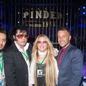 Semi-exclusif - Loana Petrucciani, Phil Storm et son ami Eryl Prayer avant la représentation du cirque Pinder pour une soirée spéciale "Soupe En Scène" imaginée par le Chef Fabrice Bonnot au profit de l'association lyonnaise le foyer notre-dame des sans-abri, à Lyon, France, le 12 avril 2017. Agence/Bestimage