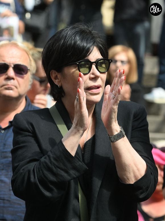 Liane Foly - Obsèques de la chanteuse et pianiste française Marie-Paule Belle, en l'église Saint-Roch à Paris le 3 aout 2026. © Agence / Bestimage